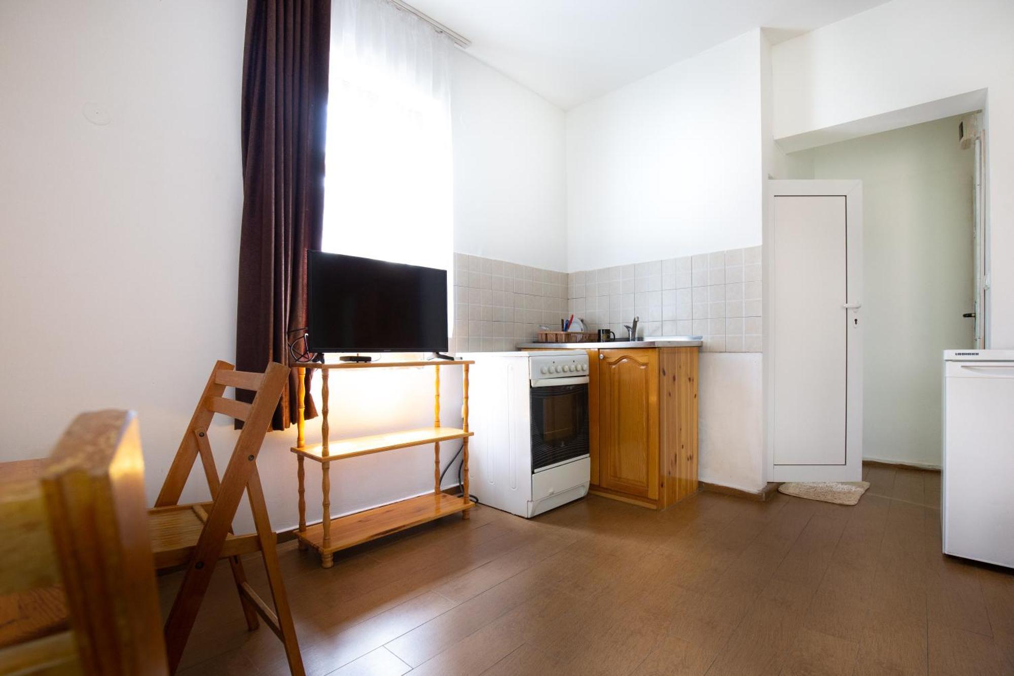 En-Suite Rooms: Novа Guesthouse In Sofia Center エクステリア 写真